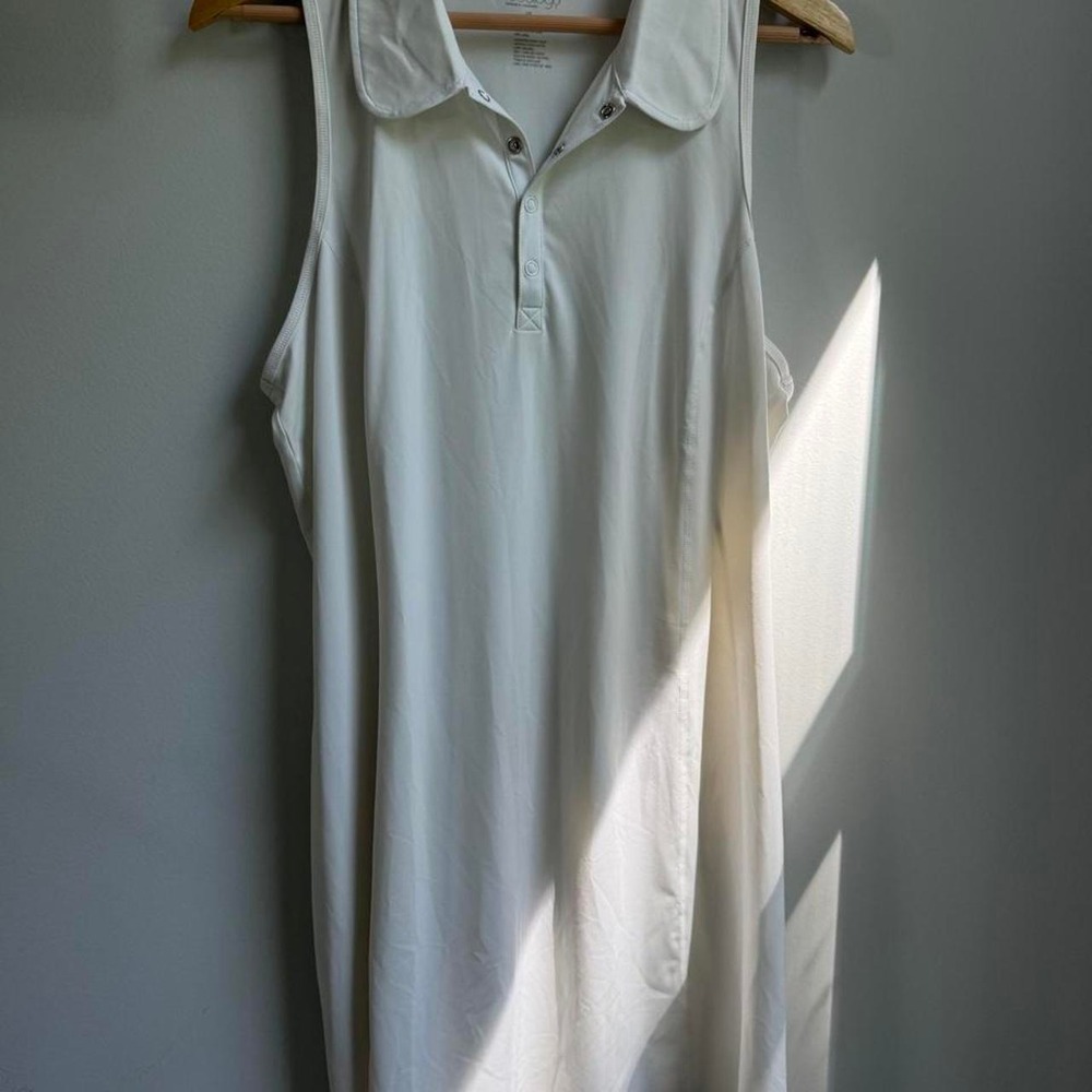 White Ideology polyester & spandex sleeveless polo shirt in women's XL